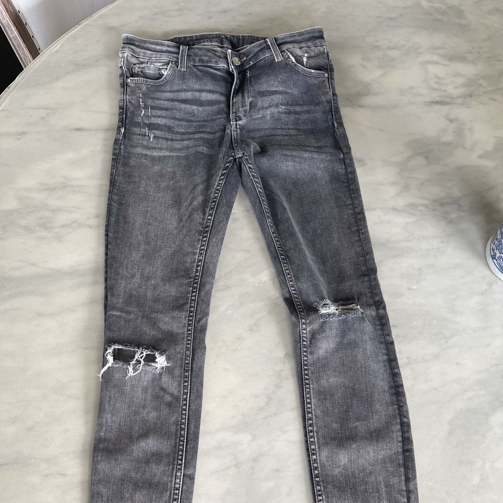 ZARA gray distressed denim stretch jeans